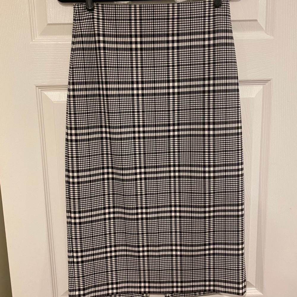 ❌SOLD❌ Zara Plaid Checkered A-Line Skirt (Midi)